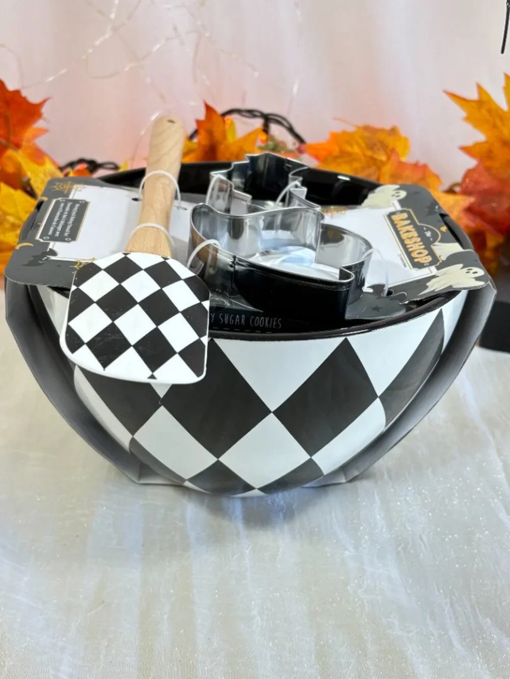 The Bakeshop Halloween Black White  Mixing Bowl & Utensil 4PC Mackenzie Style